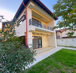 Casa, 5 rooms, 260 mp Ilfov/Otopeni