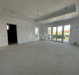 Casa, 5 rooms, 268 mp Bucuresti/Pipera