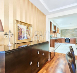 Casa, 5 rooms, 270 mp Bucuresti/Domenii
