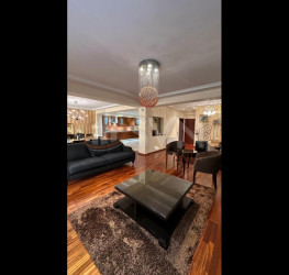 Casa, 5 rooms, 270 mp Bucuresti/Domenii