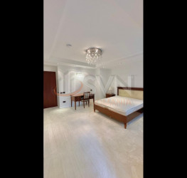 Casa, 5 rooms, 270 mp Bucuresti/Domenii