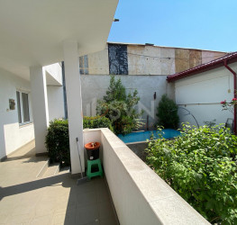Casa, 5 rooms, 276 mp Bucuresti/Crangasi