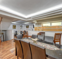 Casa, 5 rooms, 290 mp Bucuresti/1 Mai