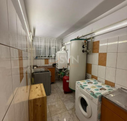 Casa, 5 rooms, 290 mp Bucuresti/1 Mai
