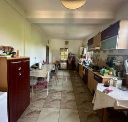 Casa, 5 rooms, 298 mp Ilfov/Balotesti