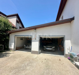 Casa, 5 rooms, 298 mp Ilfov/Balotesti