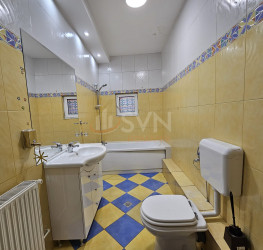 Casa, 5 rooms, 303 mp Bucuresti/Pipera