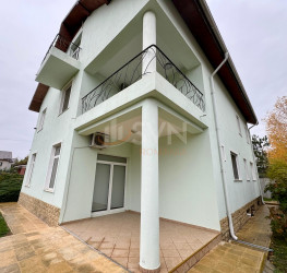 Casa, 5 rooms, 314.84 mp Bucuresti/Pipera