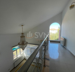 Casa, 5 rooms, 333 mp Bucuresti/Pipera