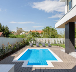 Casa, 5 rooms, 449.2 mp Bucuresti/Pipera