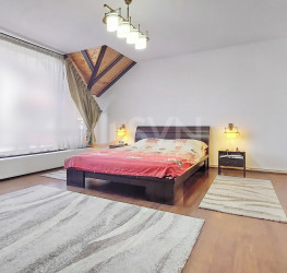 Casa, 5 rooms, 500 mp Brasov/Florilor