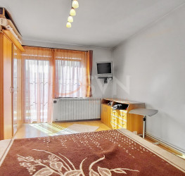 Casa, 5 rooms, 500 mp Brasov/Florilor