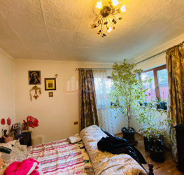 Casa, 5 rooms, 77 mp Bucuresti/Bucurestii Noi