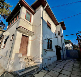 Casa, 6 camere, 134 mp Bucuresti/Parcul Carol