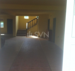 Casa, 6 camere, 154 mp Prahova/Centru