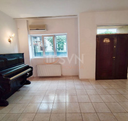Casa, 6 camere, 200 mp Bucuresti/Berceni