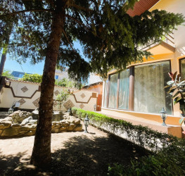 Casa, 6 camere, 203 mp Bucuresti/Herastrau