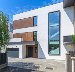 Casa, 6 camere, 210 mp Bucuresti/Iancu Nicolae