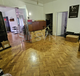 Casa, 6 camere, 217 mp Bucuresti/Capitale