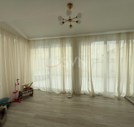 Casa, 6 camere, 218 mp Bucuresti/Pipera