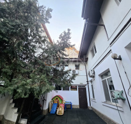 Casa, 6 camere, 230 mp Bucuresti/Parcul Carol