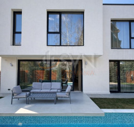 Casa, 6 camere, 230 mp Bucuresti/Iancu Nicolae