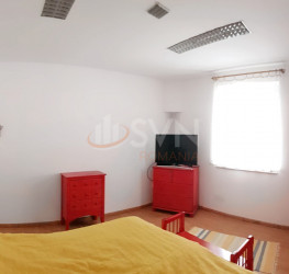 Casa, 6 camere, 240 mp Brasov/Grivitei