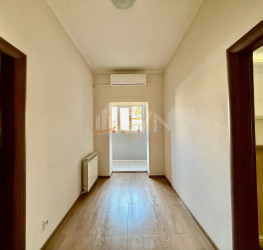 Casa, 6 camere, 240 mp Bucuresti/Dacia