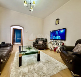 Casa, 6 camere, 240 mp Bucuresti/Dacia