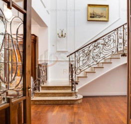 Casa, 6 camere, 240 mp Bucuresti/Capitale