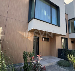 Casa, 6 camere, 257 mp Bucuresti/Pipera