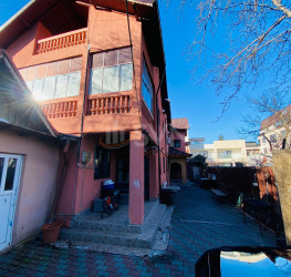 Casa, 6 camere, 260 mp Bucuresti/Bucurestii Noi