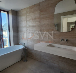 Casa, 6 camere, 270 mp Bucuresti/Iancu Nicolae