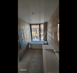 Casa, 6 camere, 270 mp Bucuresti/Iancu Nicolae