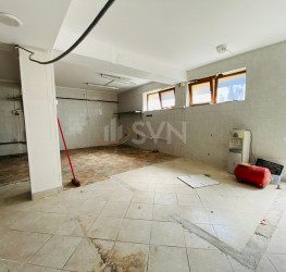 Casa, 6 camere, 272.5 mp Bucuresti/Straulesti