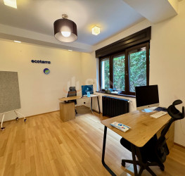 Casa, 6 camere, 275 mp Bucuresti/Calea Calarasilor