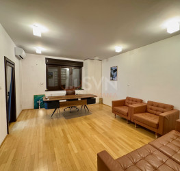 Casa, 6 camere, 275 mp Bucuresti/Calea Calarasilor