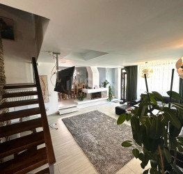 Casa, 6 camere, 294 mp Bucuresti/Pipera