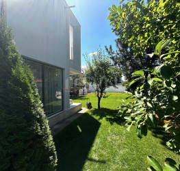Casa, 6 camere, 294 mp Bucuresti/Pipera