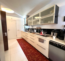 Casa, 6 camere, 294 mp Bucuresti/Pipera