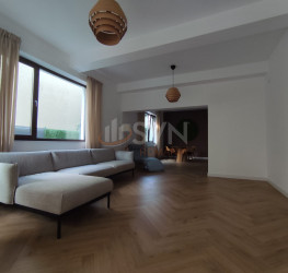 Casa, 6 camere, 321 mp Bucuresti/Aviatiei