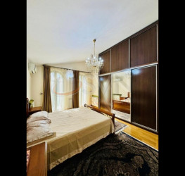 Casa, 6 camere, 345.54 mp Bucuresti/Iancu Nicolae