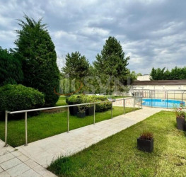 Casa, 6 camere, 345.54 mp Bucuresti/Iancu Nicolae