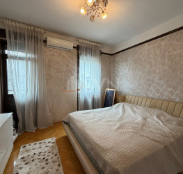Casa, 6 camere, 355 mp Bucuresti/Polona