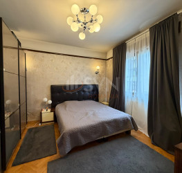 Casa, 6 camere, 355 mp Bucuresti/Polona