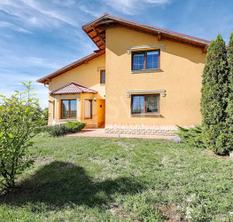 Casa, 6 camere, 358 mp Brasov/Centru