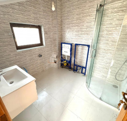 Casa, 6 camere, 360 mp Bucuresti/Prelungirea Ghencea