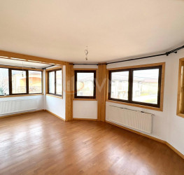 Casa, 6 camere, 360 mp Bucuresti/Prelungirea Ghencea