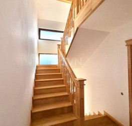 Casa, 6 camere, 360 mp Bucuresti/Prelungirea Ghencea