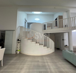 Casa, 6 camere, 362 mp Bucuresti/Iancu Nicolae